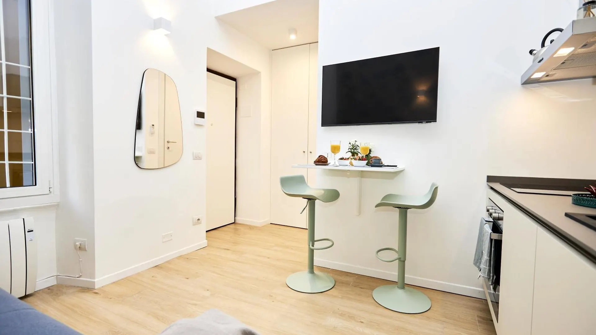Apartment Suite Sanzio 14 - Vicino A Fiera Milano City E Stadio Italy