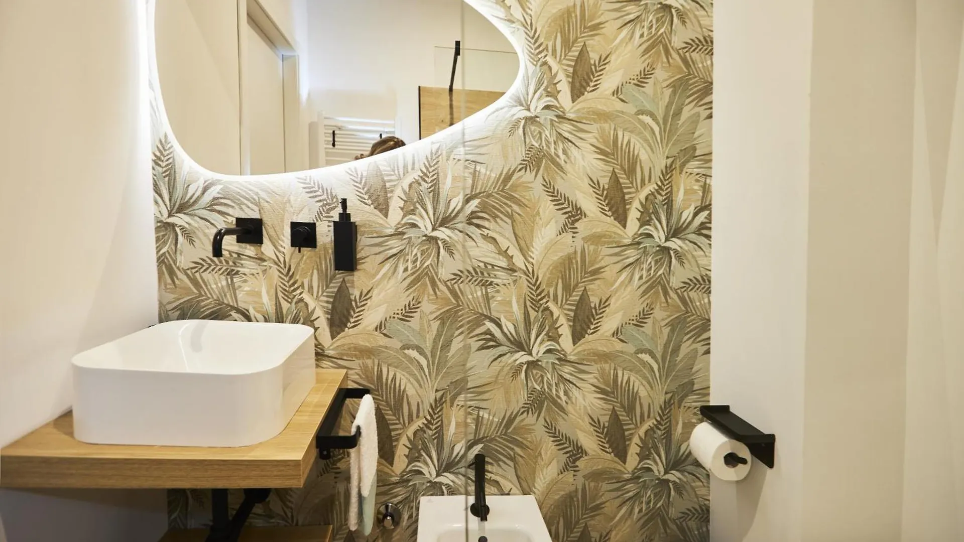 Suite Sanzio 14 - Vicino A Fiera Milano City E Stadio Milan